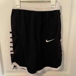 Nike Elite Youth Basketball shorts